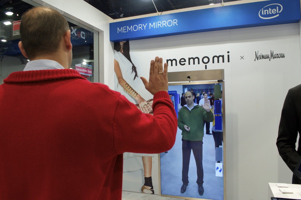 Memomi mirror