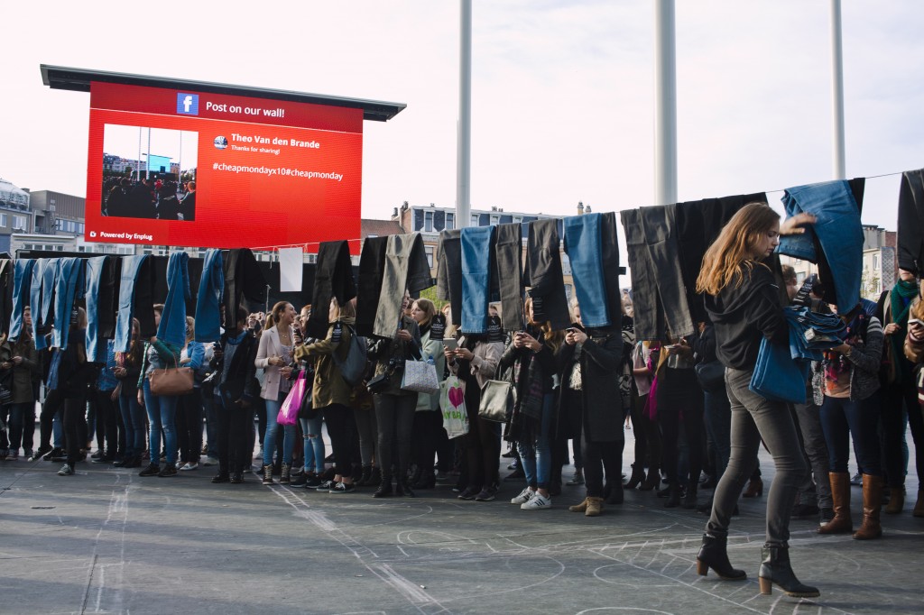 digital signage outdoor events